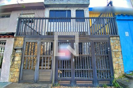 Casa à venda com 220m², 2 quartos e 1 vaga Casa à venda com 220m², 2 quartos e 1 vagaFachada 1