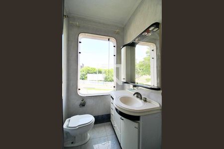 Casa à venda com 220m², 2 quartos e 1 vagaBanheiro da Suíte 2