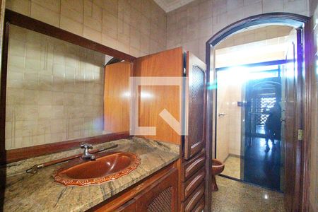 Casa à venda com 220m², 2 quartos e 1 vagaBanheiro