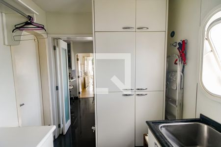 Apartamento à venda com 300m², 3 quartos e 3 vagasDetalhe da area de serviço