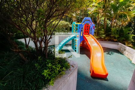 Apartamento à venda com 300m², 3 quartos e 3 vagasÁrea comum - Playground