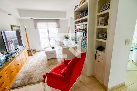 Sala 1 de apartamento à venda com 3 quartos, 300m² em Vila Suzana, São Paulo