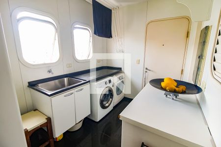 Apartamento à venda com 300m², 3 quartos e 3 vagasÁrea de Serviço