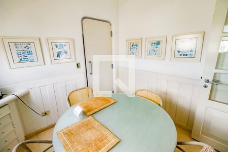 Apartamento à venda com 300m², 3 quartos e 3 vagasCopa