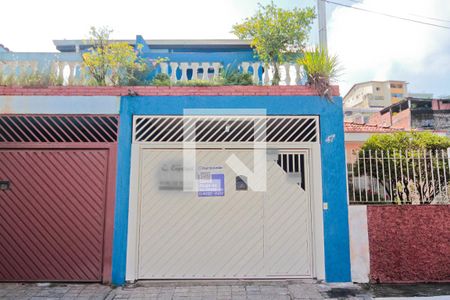 Casa à venda com 115m², 3 quartos e 1 vagaFachada