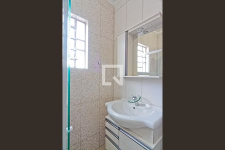 Casa à venda com 115m², 3 quartos e 1 vagaBanheiro