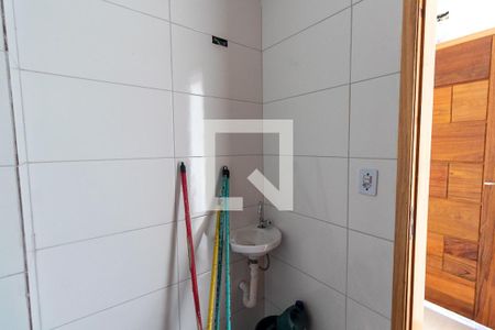 Banheiro de apartamento à venda com 1 quarto, 26m² em Parque das Paineiras, São Paulo