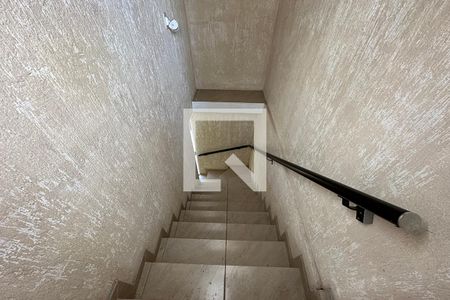 Casa à venda com 400m², 3 quartos e 4 vagasEscada