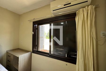 Casa à venda com 400m², 3 quartos e 4 vagasQuarto 1 - Janela