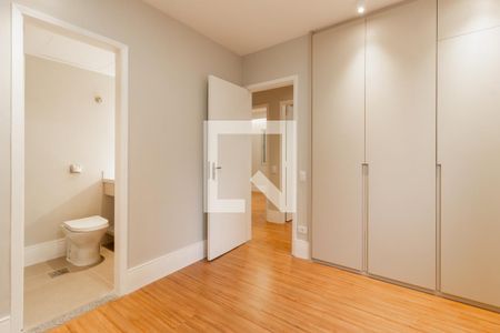 Suíte de apartamento para alugar com 3 quartos, 96m² em Vila Olímpia, São Paulo