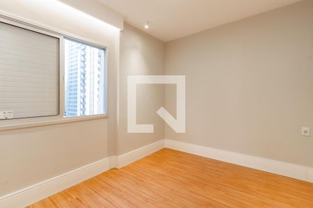 Suíte de apartamento para alugar com 3 quartos, 96m² em Vila Olímpia, São Paulo