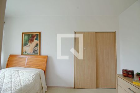 Apartamento à venda com 238m², 5 quartos e 5 vagasQuarto 5  