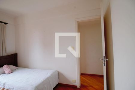 Apartamento à venda com 238m², 5 quartos e 5 vagasQuarto 3 