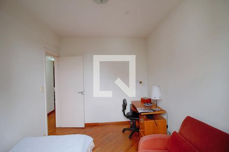 Apartamento à venda com 238m², 5 quartos e 5 vagasQuarto 3 