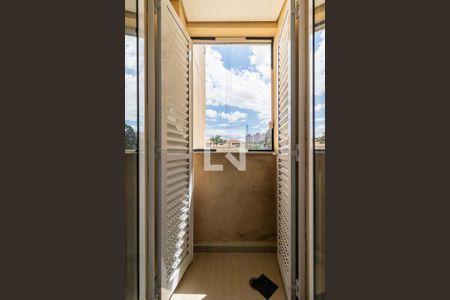 Casa de condomínio para alugar com 92m², 3 quartos e 2 vagasQuarto 1 - Varanda