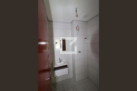 Banheiro de apartamento para alugar com 1 quarto, 30m² em Vila Esperança, São Paulo