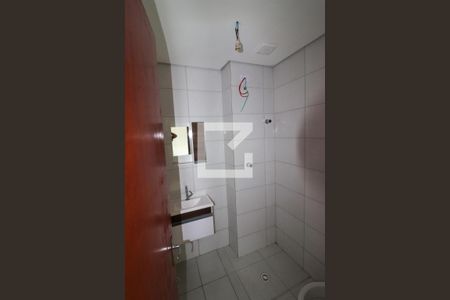 Banheiro de apartamento para alugar com 1 quarto, 30m² em Vila Esperança, São Paulo