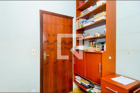 Casa à venda com 100m², 3 quartos e 2 vagasQuarto 2