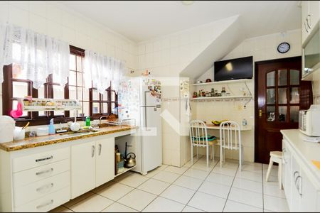 Casa à venda com 100m², 3 quartos e 2 vagasCozinha