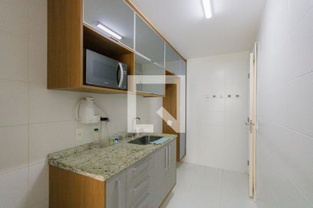 Apartamento à venda com 85m², 2 quartos e 1 vagaCozinha e Área de Serviço