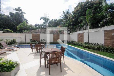 Apartamento à venda com 85m², 2 quartos e 1 vagaPiscina