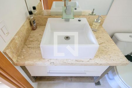 Banheiro da Suíte de apartamento à venda com 3 quartos, 89m² em Cavalhada, Porto Alegre