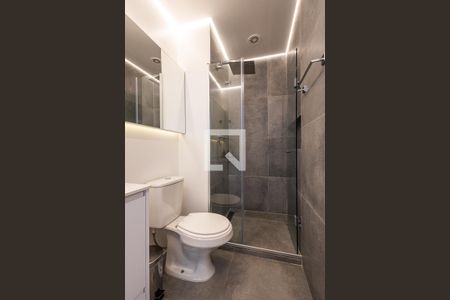 Banheiro de apartamento à venda com 1 quarto, 39m² em Pinheiros, São Paulo