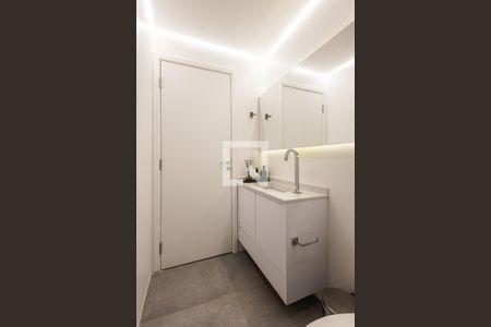 Banheiro de apartamento à venda com 1 quarto, 39m² em Pinheiros, São Paulo