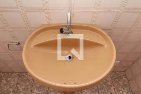 Casa à venda com 178m², 3 quartos e 1 vaga Casa à venda com 178m², 3 quartos e 1 vagaBanheiro da Suíte
