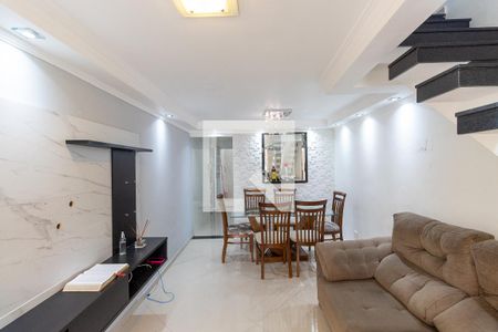 Sala de casa de condomínio à venda com 2 quartos, 100m² em Vila Araguaia, São Paulo