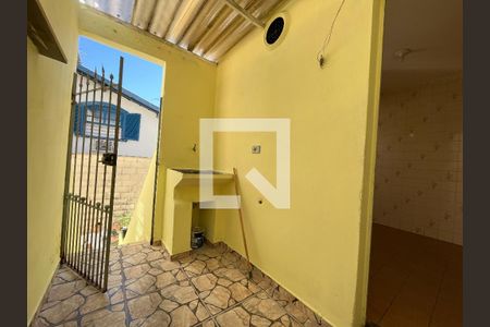 Casa à venda com 240m², 5 quartos e 3 vagasCasa  2 - Área de Serviço