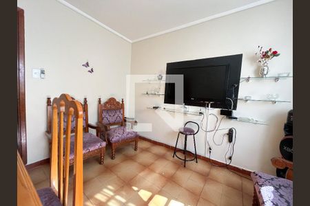 Casa à venda com 240m², 5 quartos e 3 vagasCasa  4 - Sala 