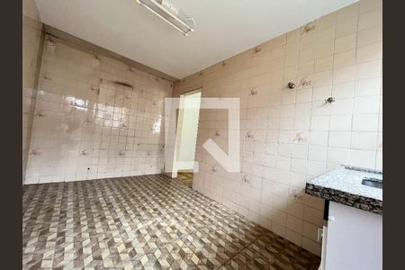Casa à venda com 240m², 5 quartos e 3 vagasCasa  5 - Cozinha
