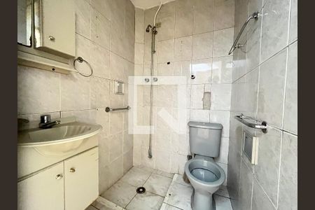 Casa à venda com 240m², 5 quartos e 3 vagasCasa  5 - Banheiro
