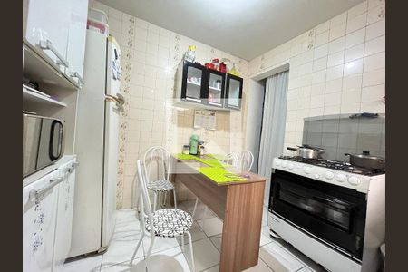 Casa à venda com 240m², 5 quartos e 3 vagasCasa 1- Cozinha