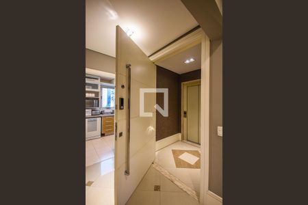 Apartamento à venda com 212m², 3 quartos e 4 vagasHall privativo