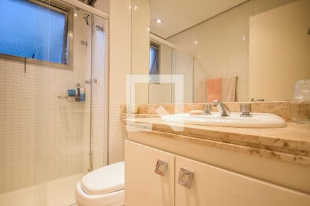 Apartamento à venda com 212m², 3 quartos e 4 vagasBanheiro suíte 1