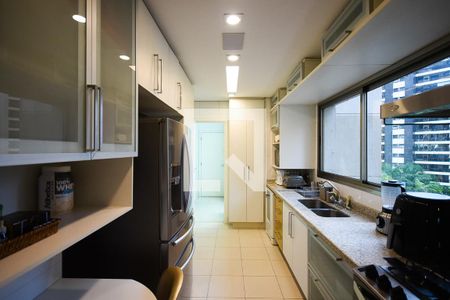 Apartamento à venda com 212m², 3 quartos e 4 vagasCozinha
