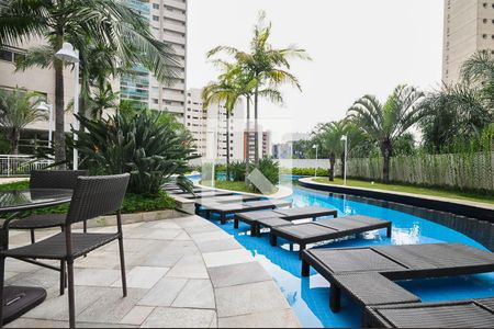 Apartamento à venda com 212m², 3 quartos e 4 vagasPiscina 1