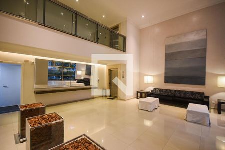 Apartamento à venda com 212m², 3 quartos e 4 vagasHall social