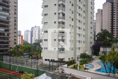 Apartamento à venda com 212m², 3 quartos e 4 vagasVista da suíte 2