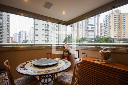 Apartamento à venda com 212m², 3 quartos e 4 vagasVaranda gourmet