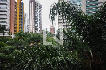 Apartamento à venda com 212m², 3 quartos e 4 vagasVista da suíte 1