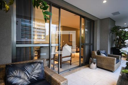 Apartamento à venda com 212m², 3 quartos e 4 vagasVaranda