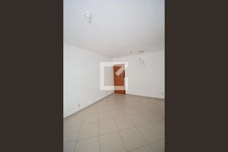 Sala de apartamento para alugar com 3 quartos, 60m² em Irajá, Rio de Janeiro