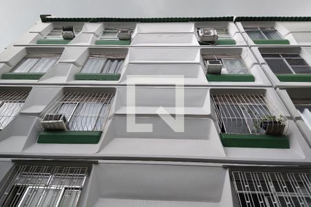 Apartamento para alugar com 60m², 3 quartos e 1 vagaFachada do bloco