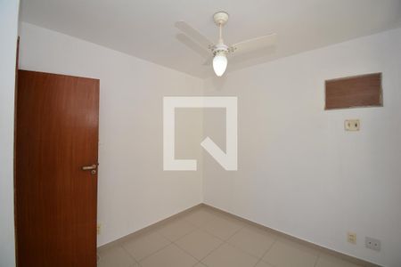 Quarto 1 de apartamento para alugar com 3 quartos, 60m² em Irajá, Rio de Janeiro