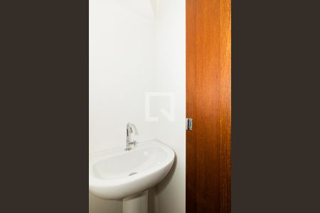 Casa de condomínio à venda com 80m², 2 quartos e 1 vagaLavabo