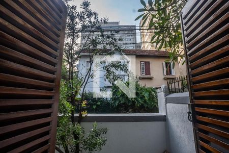 Sala vista da janela de casa de condomínio para alugar com 3 quartos, 500m² em Botafogo, Rio de Janeiro