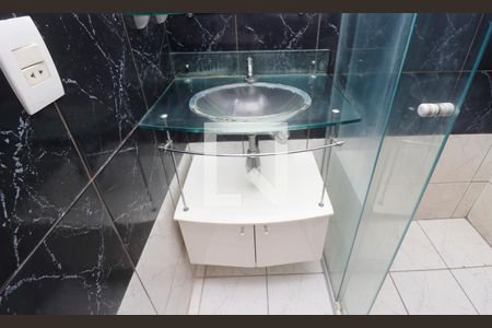 Apartamento para alugar com 55m², 2 quartos e 1 vagaBanheiro